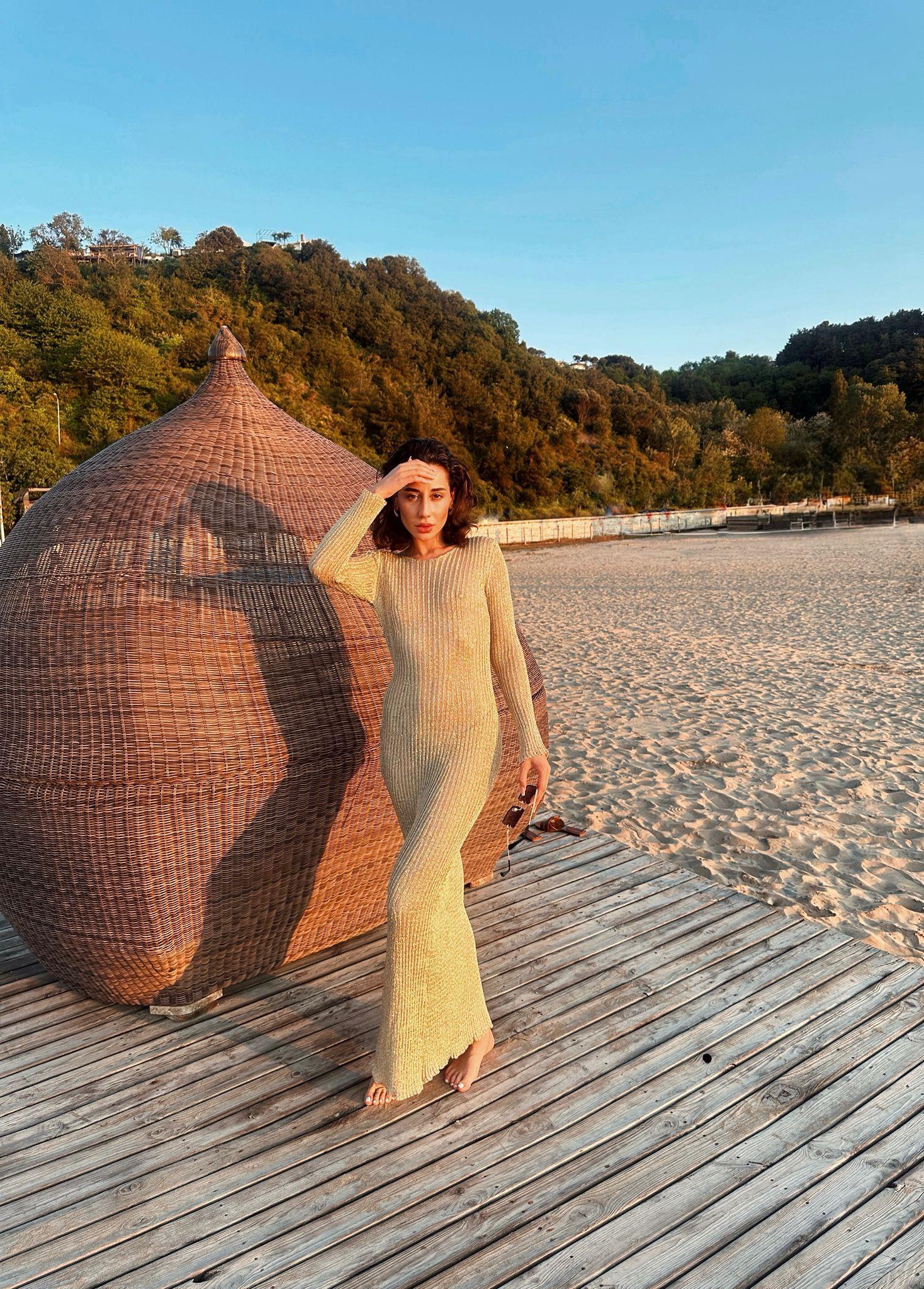 Altın Işıltılı Gold Maxi Elbise