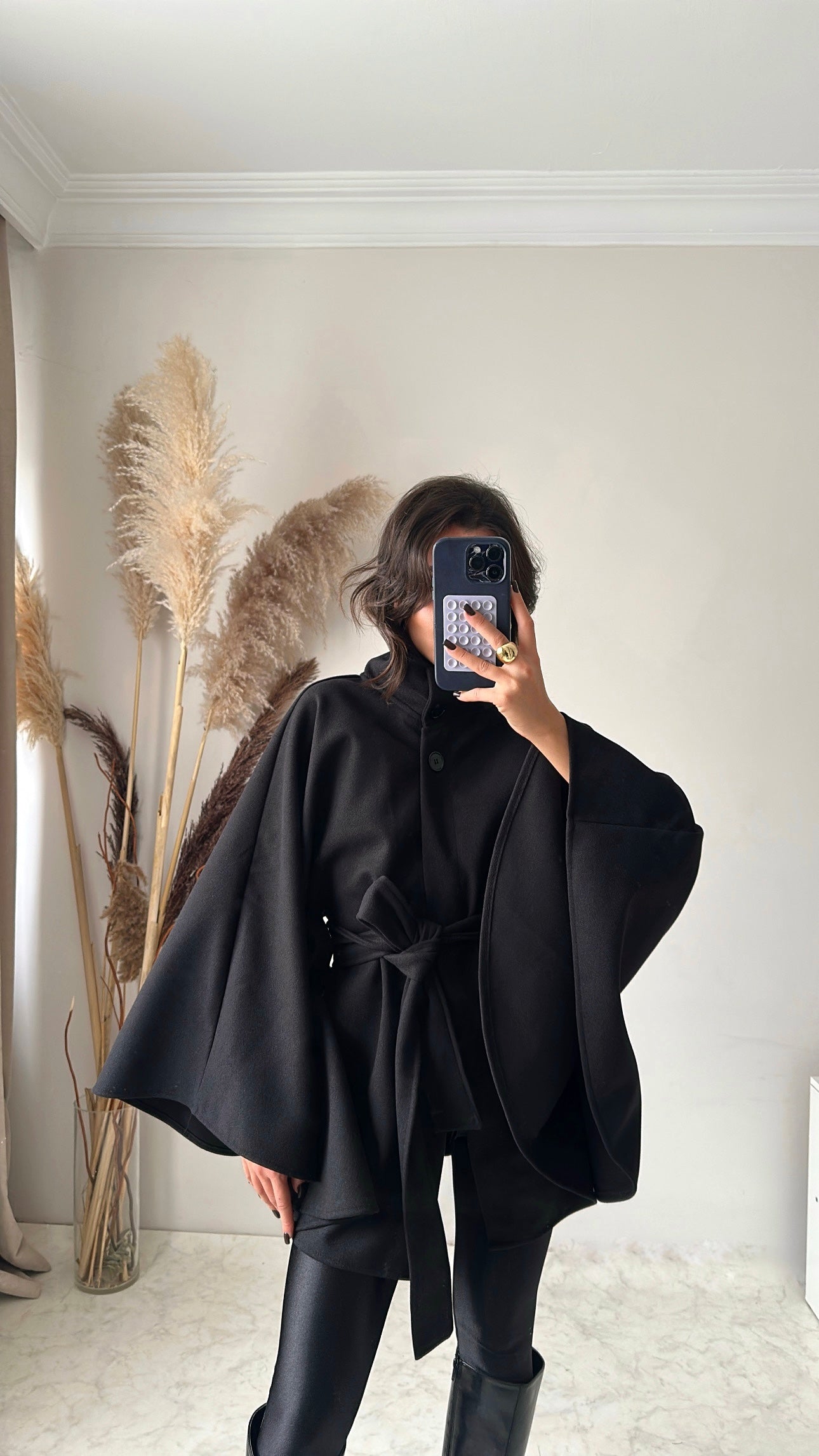 Kemer Detaylı Kaşe Panço