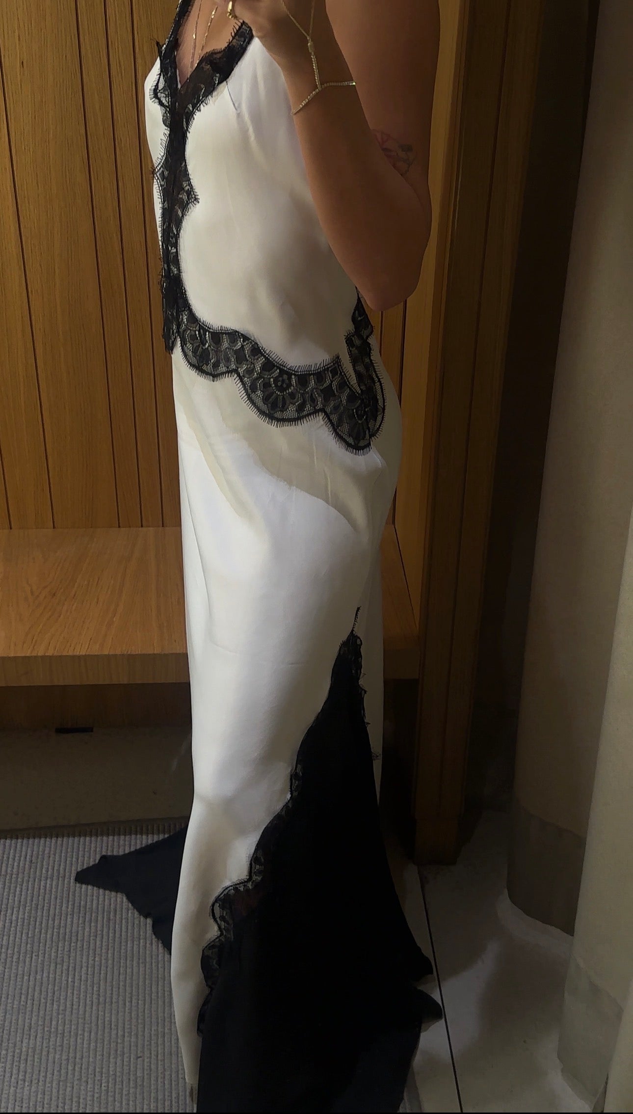 Belle Noire Saten Maxi Elbise