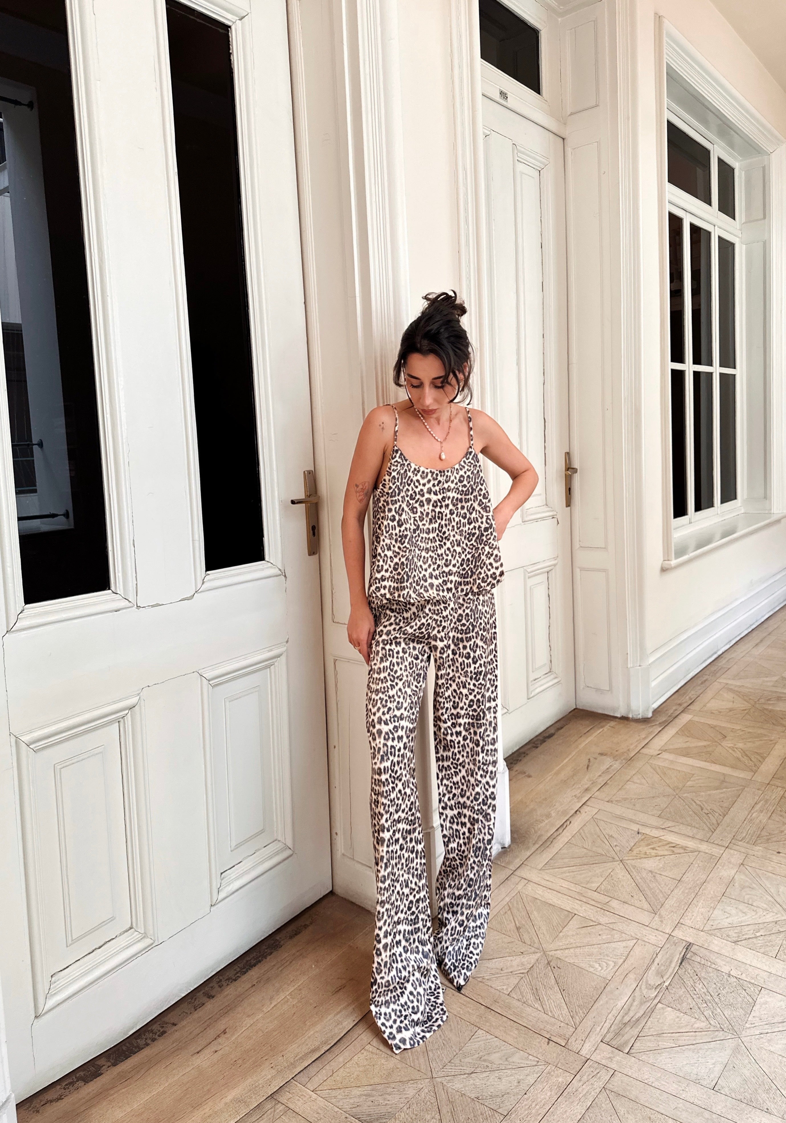 Leopar Desen Saten Bluz Pantolon Takım