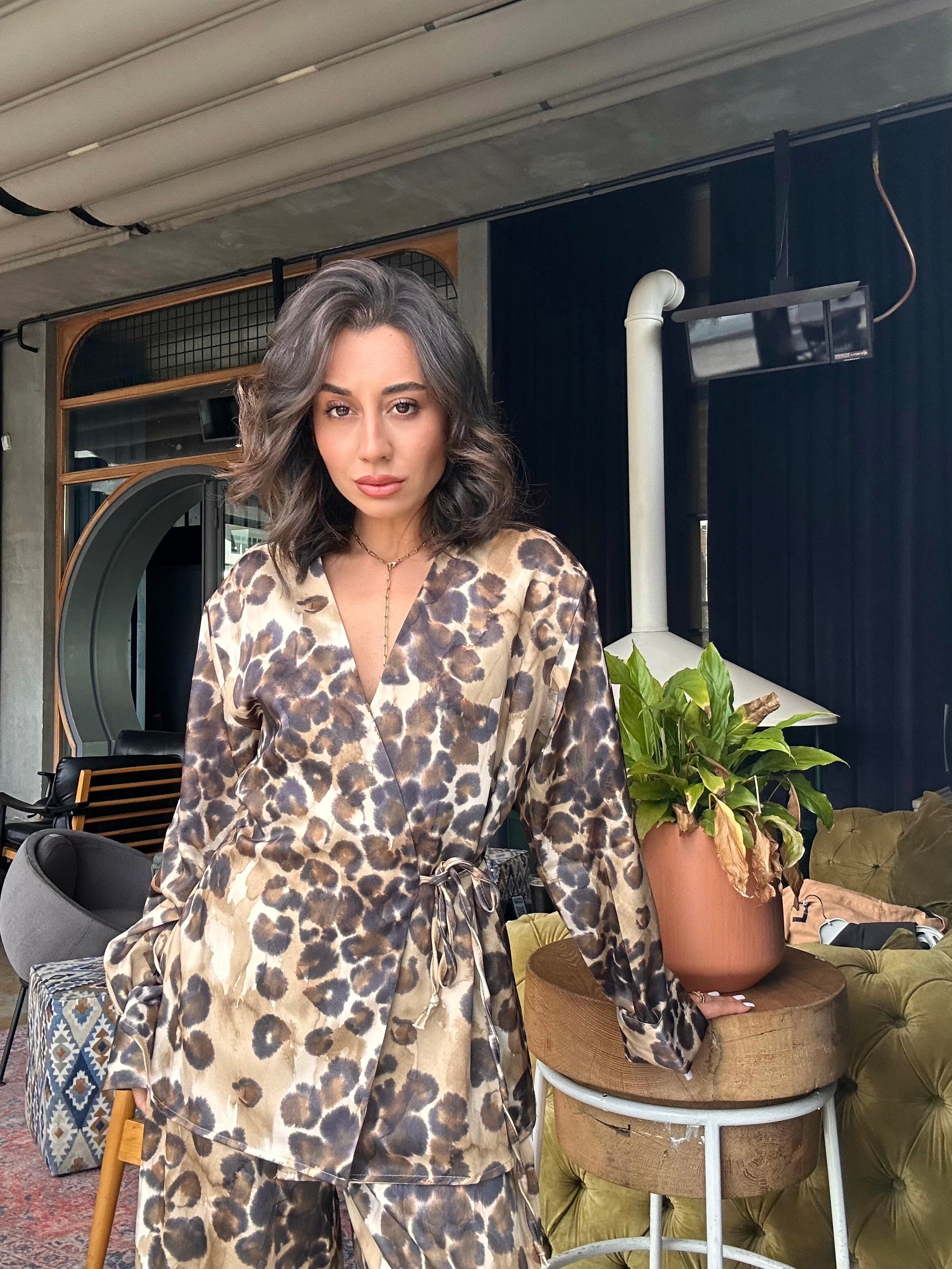 Leopar Desenli Saten Kruvaze Takım