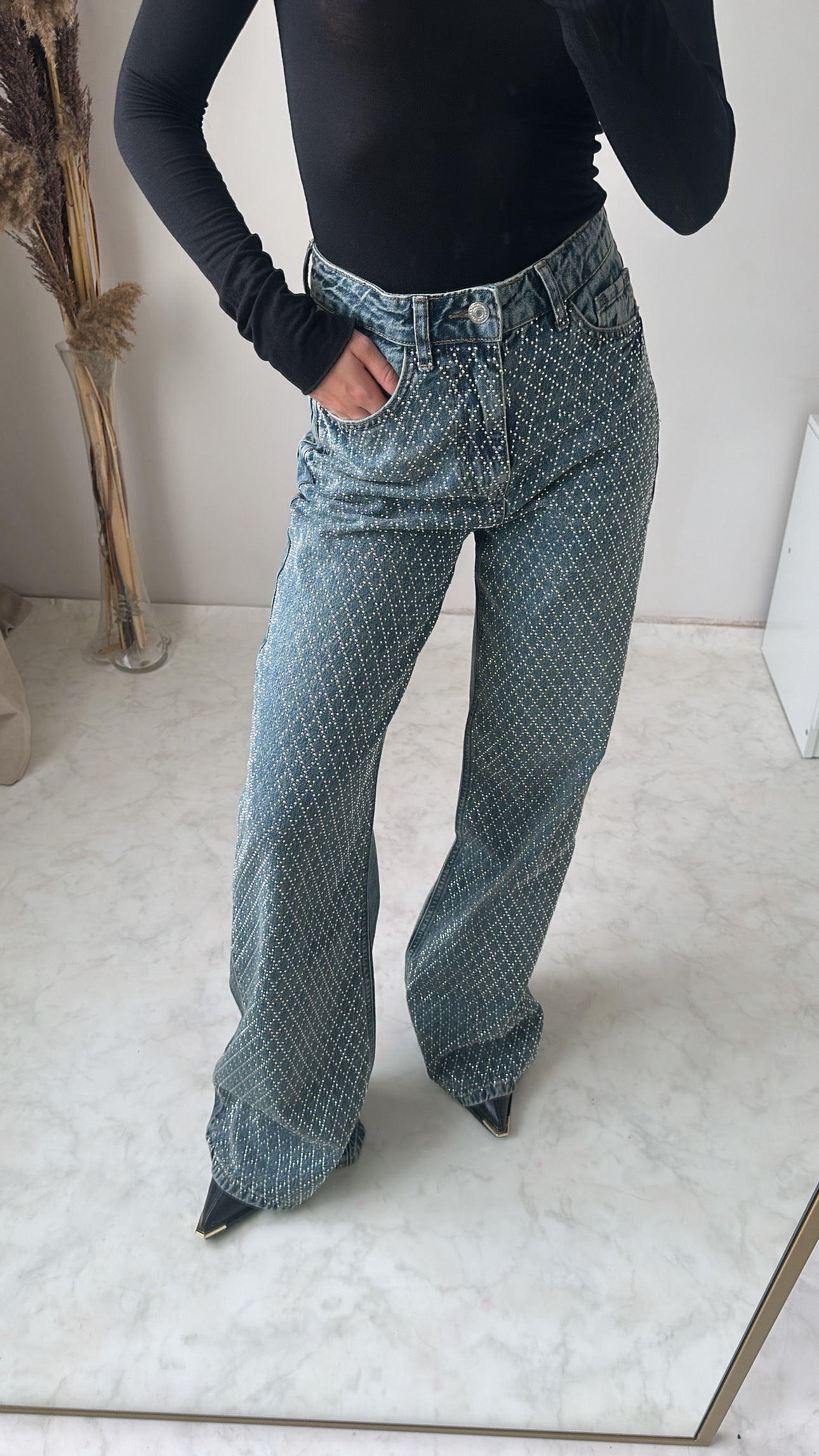 Taş Detaylı Fıt Jean