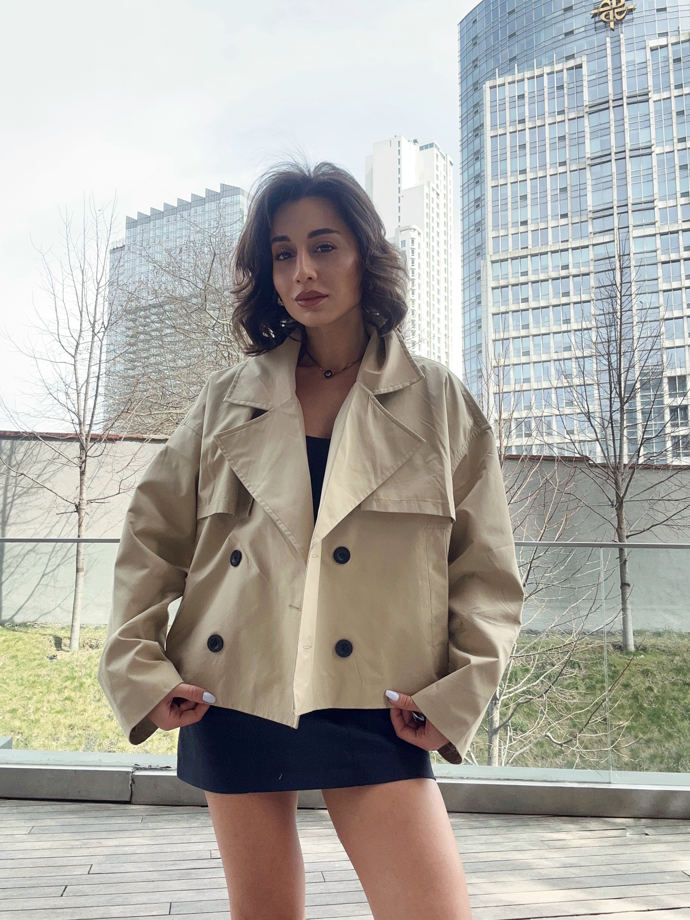 Taş Rengi Crop Trençkot