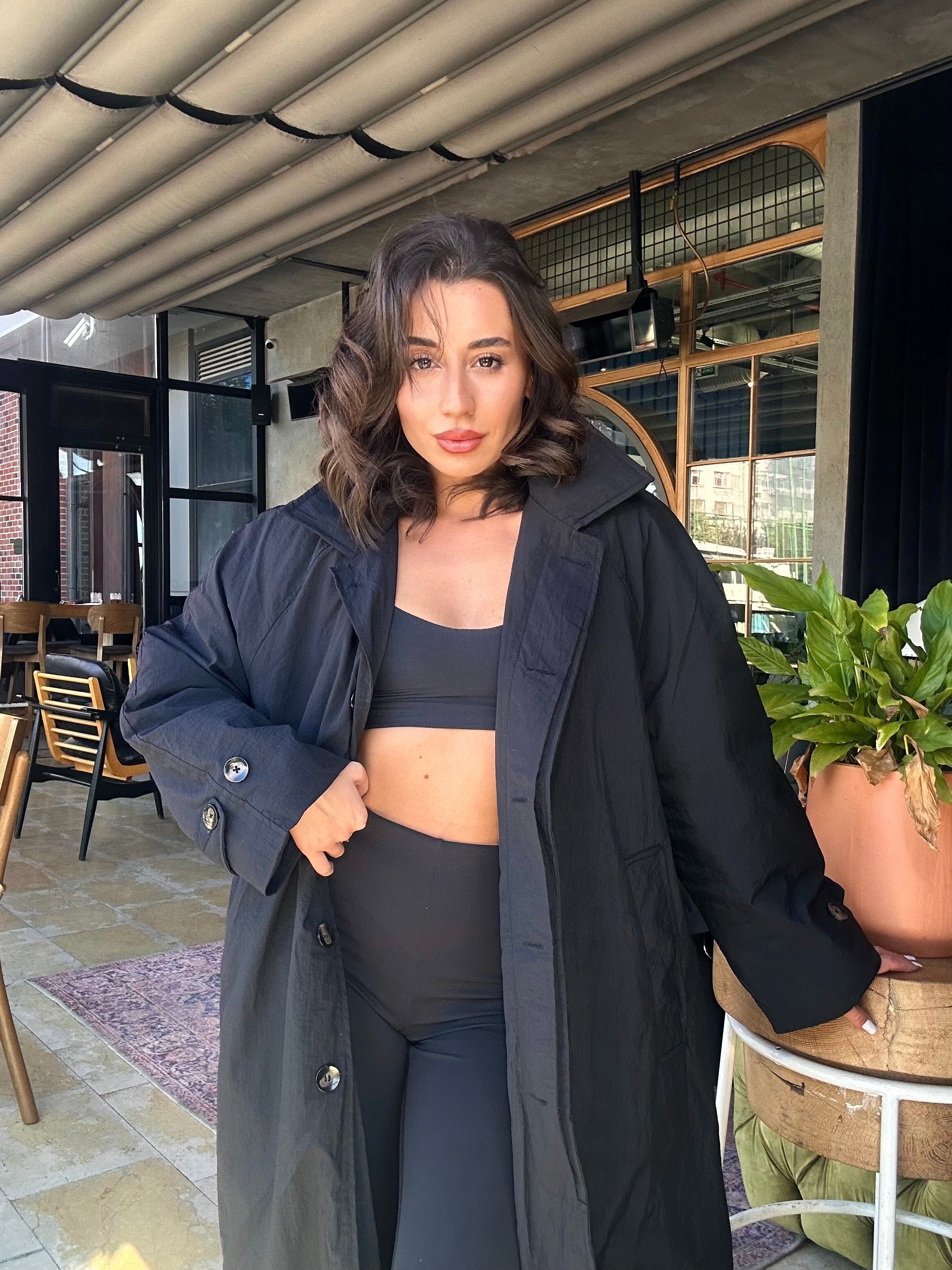 Puffer Maxi Siyah Uzun Yağmurluk Mont