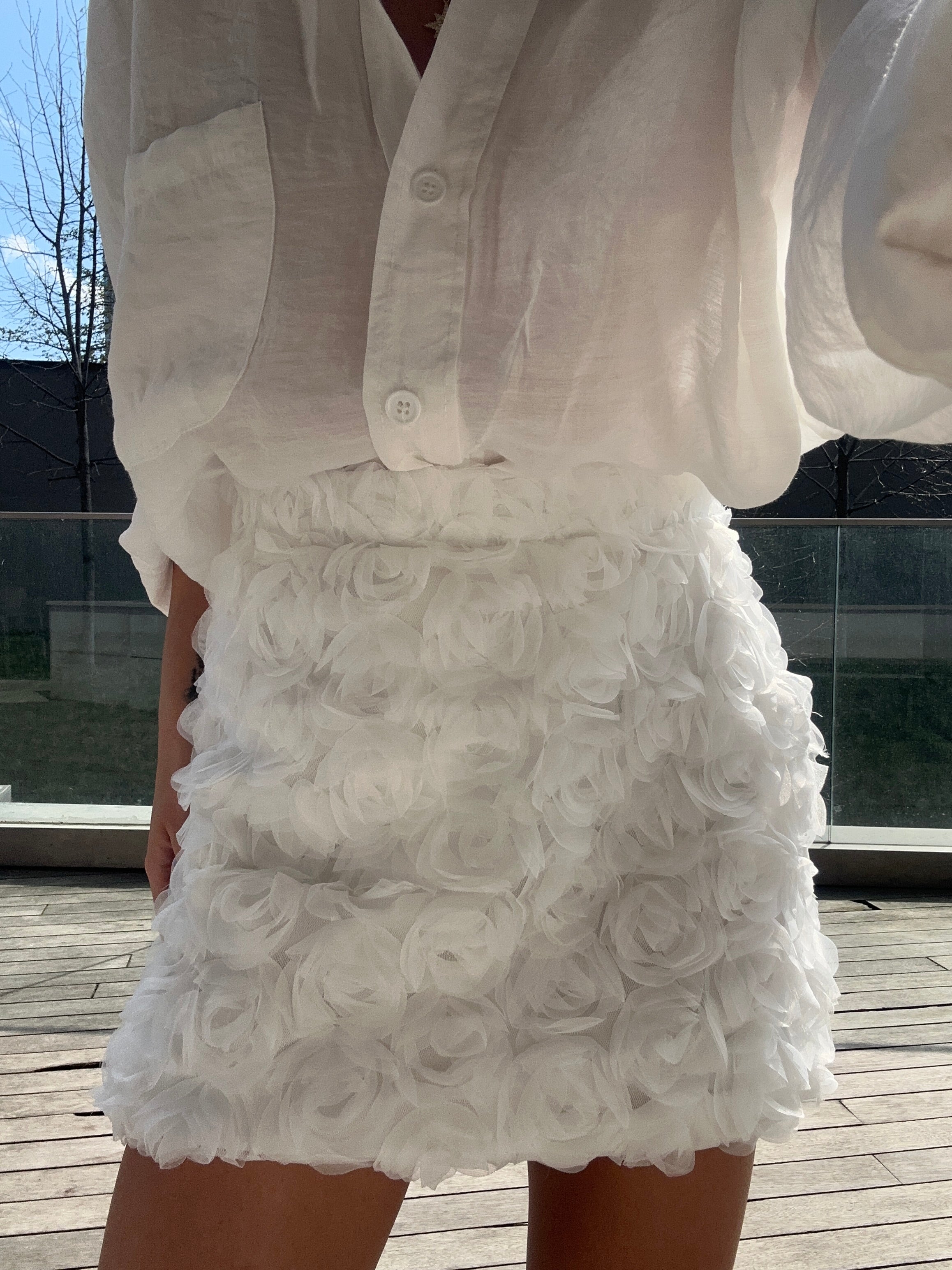 Tasarım Gül Detaylı Etek