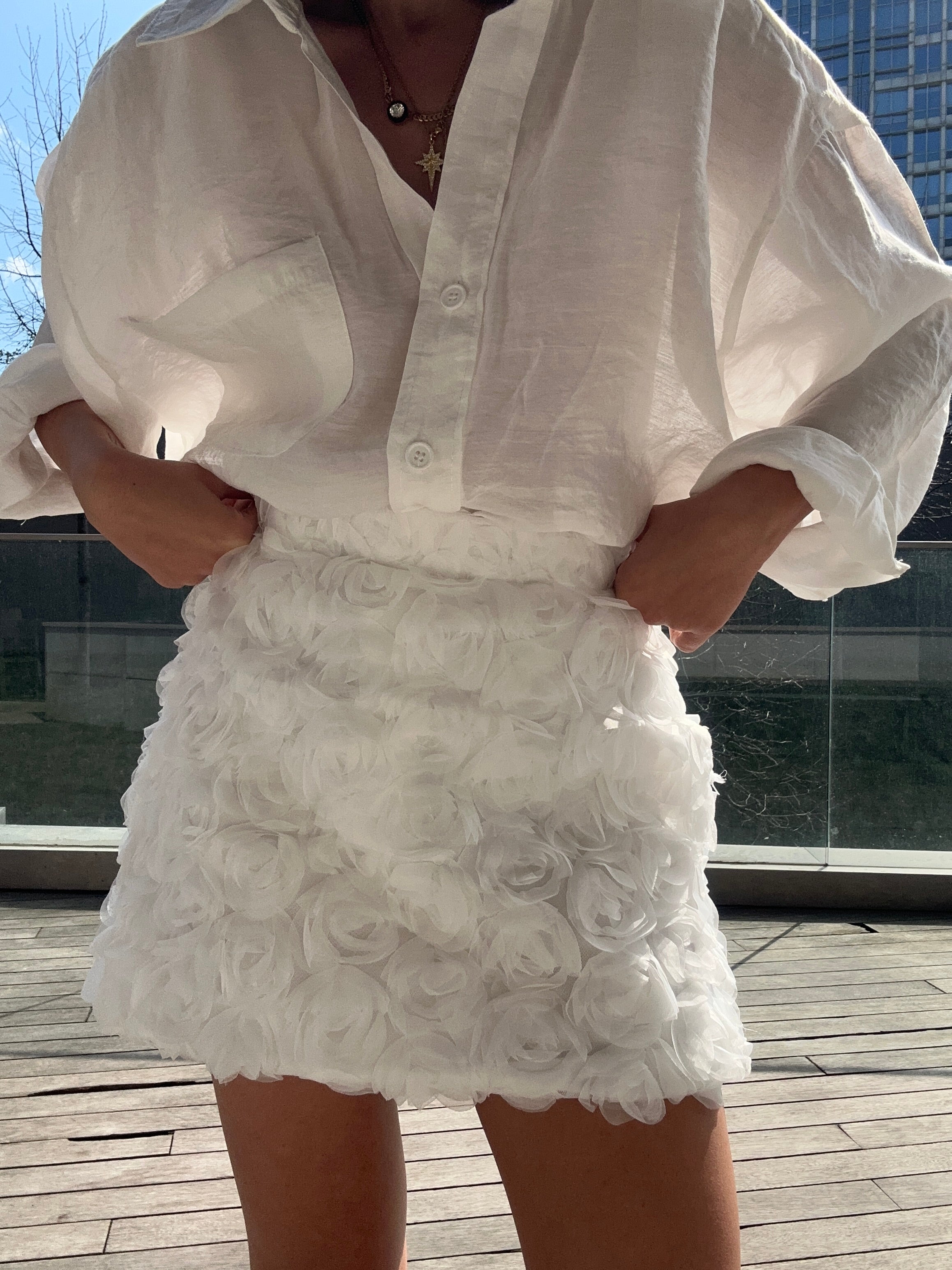 Tasarım Gül Detaylı Etek