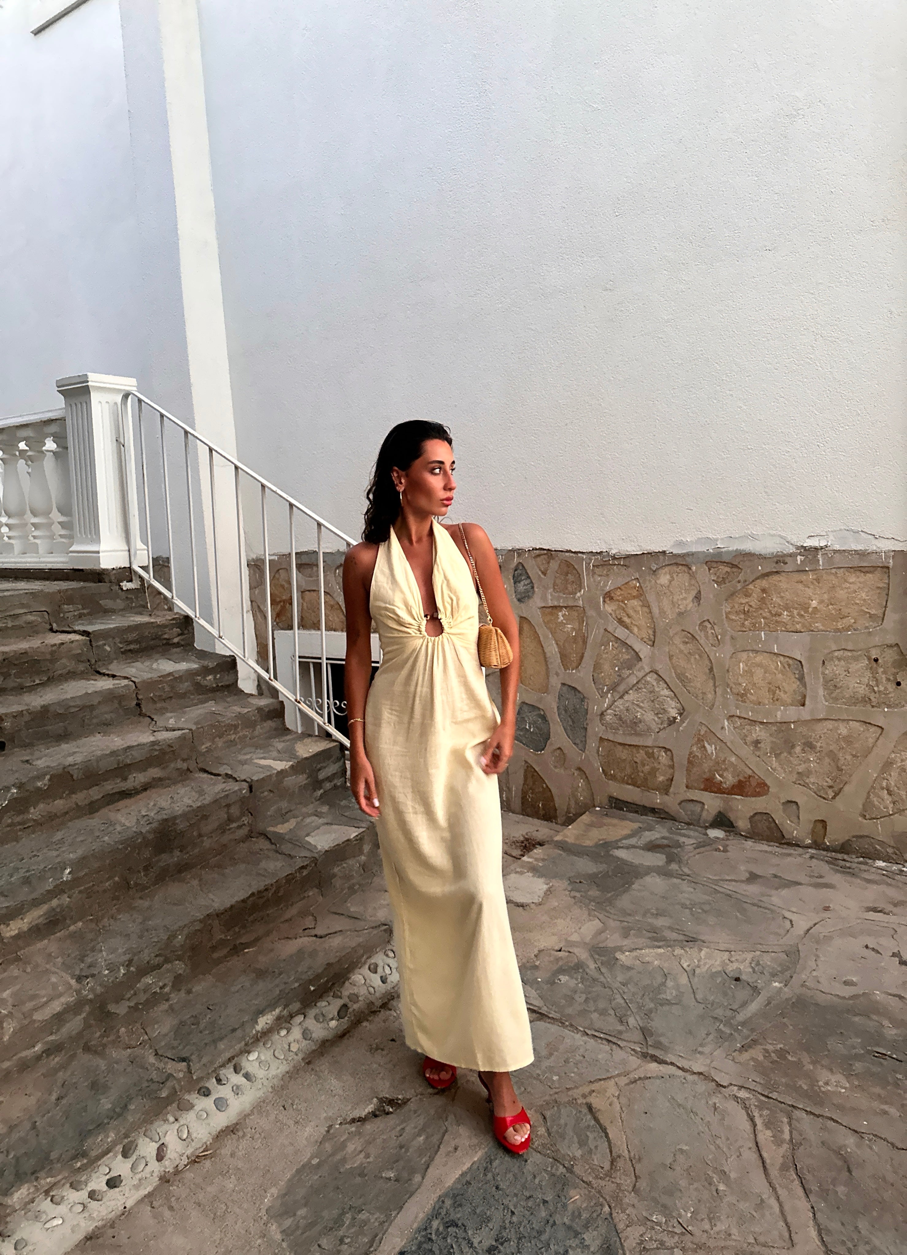 Boyundan Bağlamalı Keten Elbise