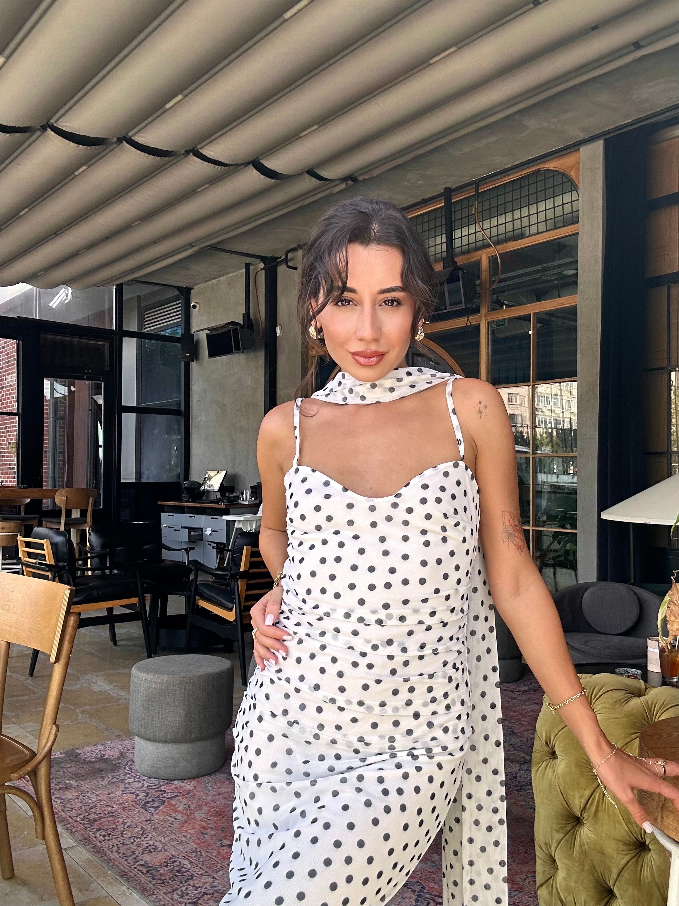 Puantiyeli Tül Elbise