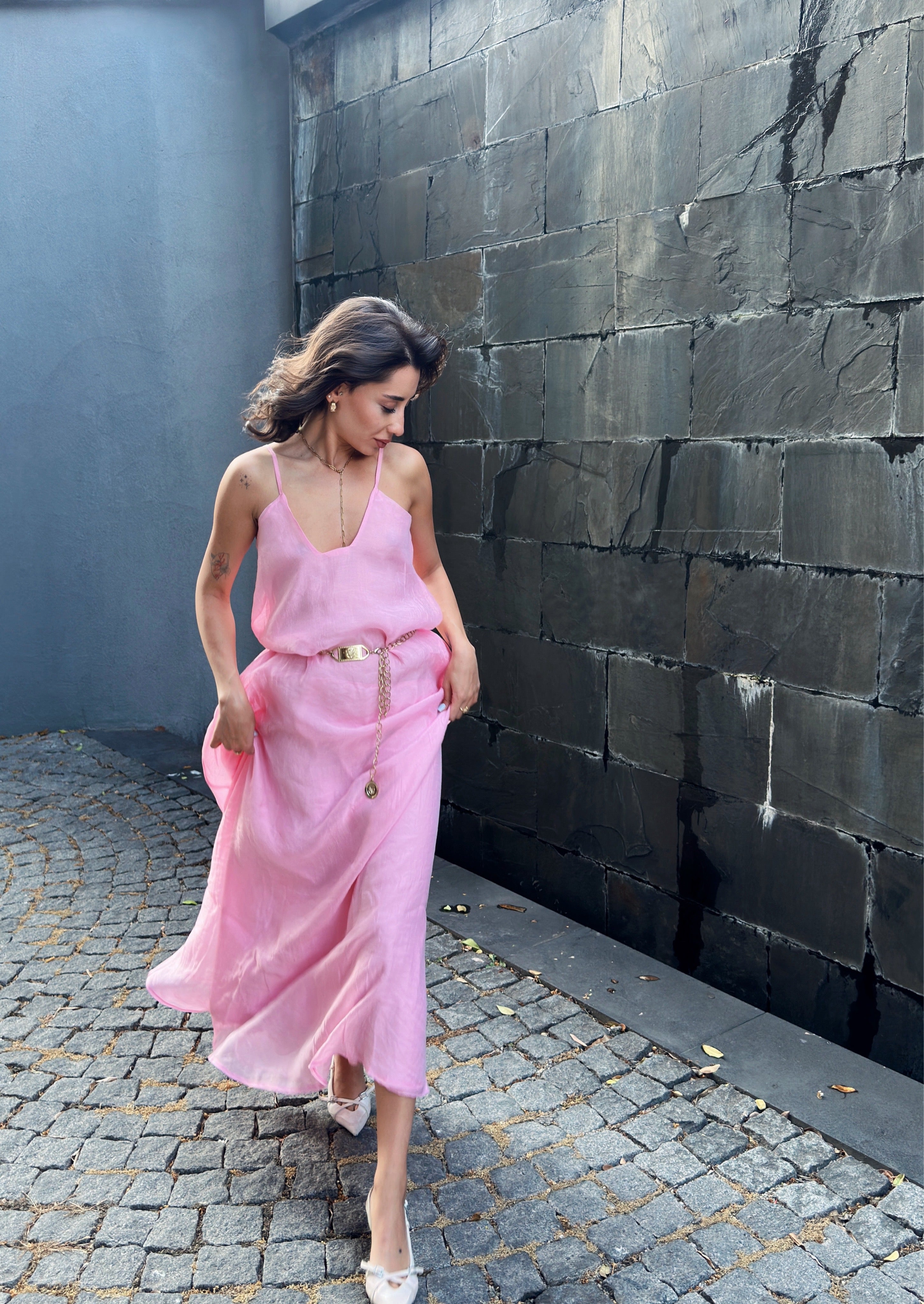 Pembe Tül Askılı Elbise